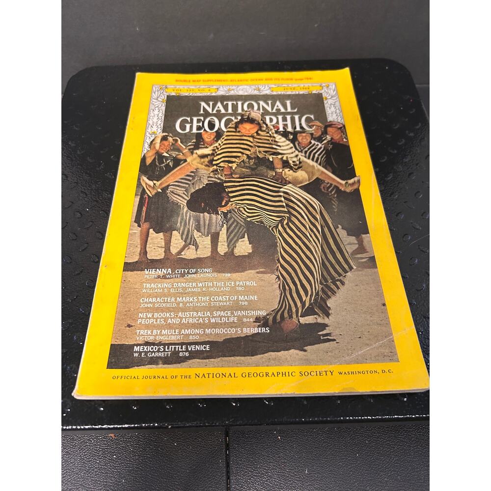 June 1968 National Geographic Magazine (Vol. 133, No. 6)
